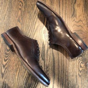 Allen Edmonds Oxford shoe